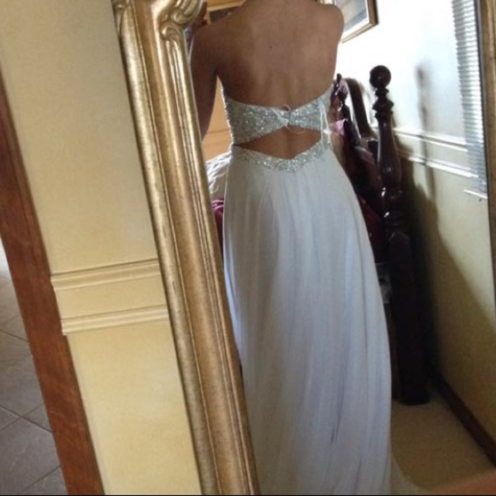Prom/homecoming dress - Picture 2 of 8